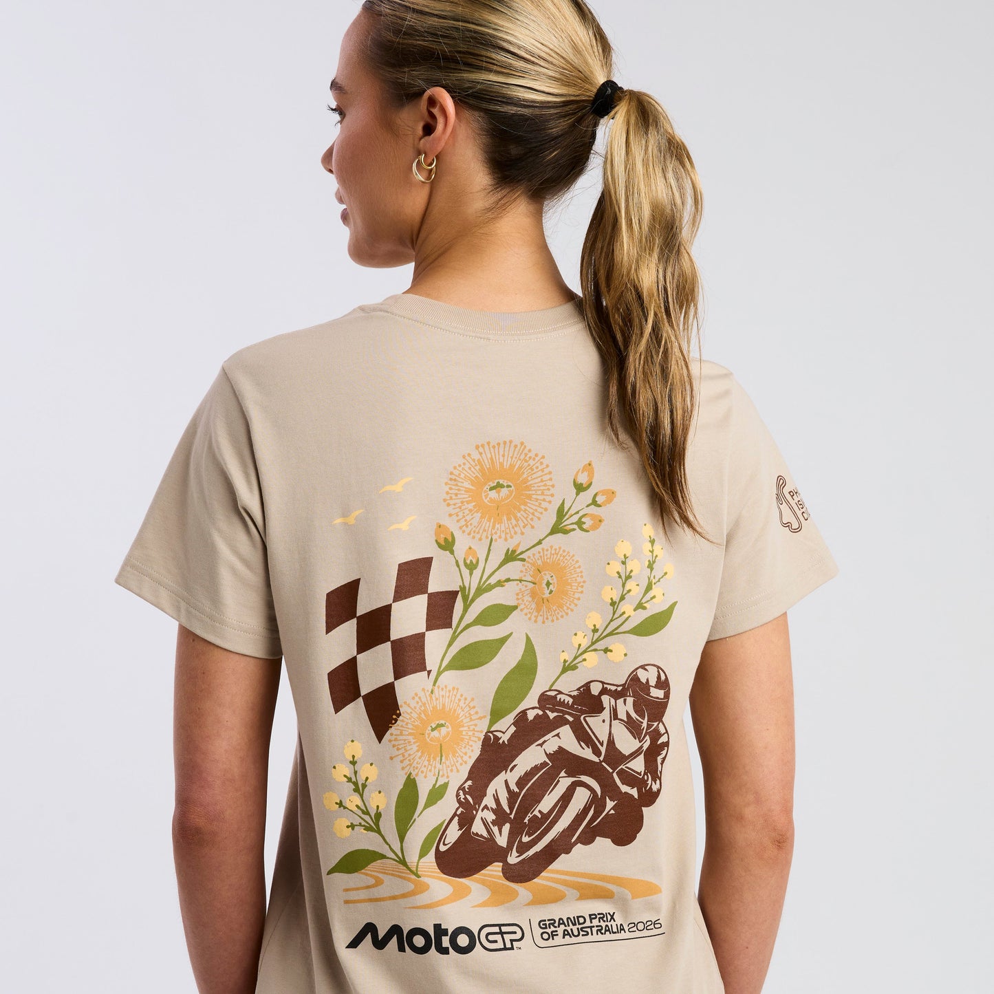 2026 LADIES FLORA TEE [BISCUIT]